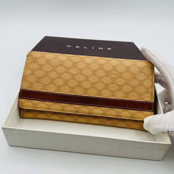 Celine Long Monogram Wallwt w Box - Picture 1 of 14